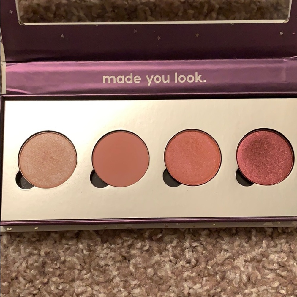 Colourpop Eyeshadow Palette